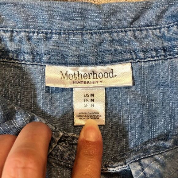 Motherhood Maternity Denim Button Down Rolled Tab Sleeve Blouse Size Medium - Picture 10 of 13